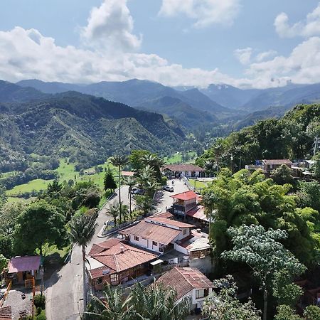 סאלנטו El Encanto Mountain Cabin מראה חיצוני תמונה