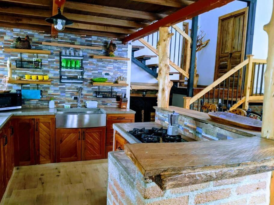 סאלנטו El Encanto Mountain Cabin מראה חיצוני תמונה