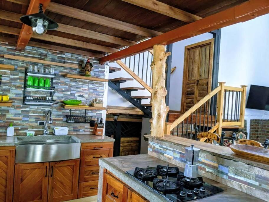 סאלנטו El Encanto Mountain Cabin מראה חיצוני תמונה