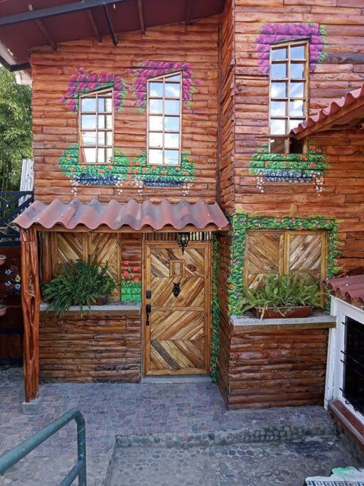 סאלנטו El Encanto Mountain Cabin מראה חיצוני תמונה